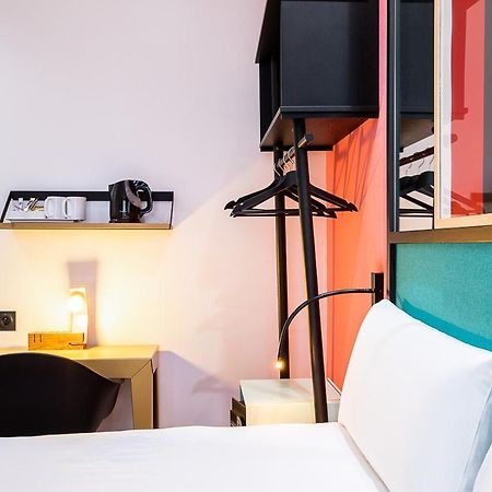 Hotel Pilime Parigi Esterno foto
